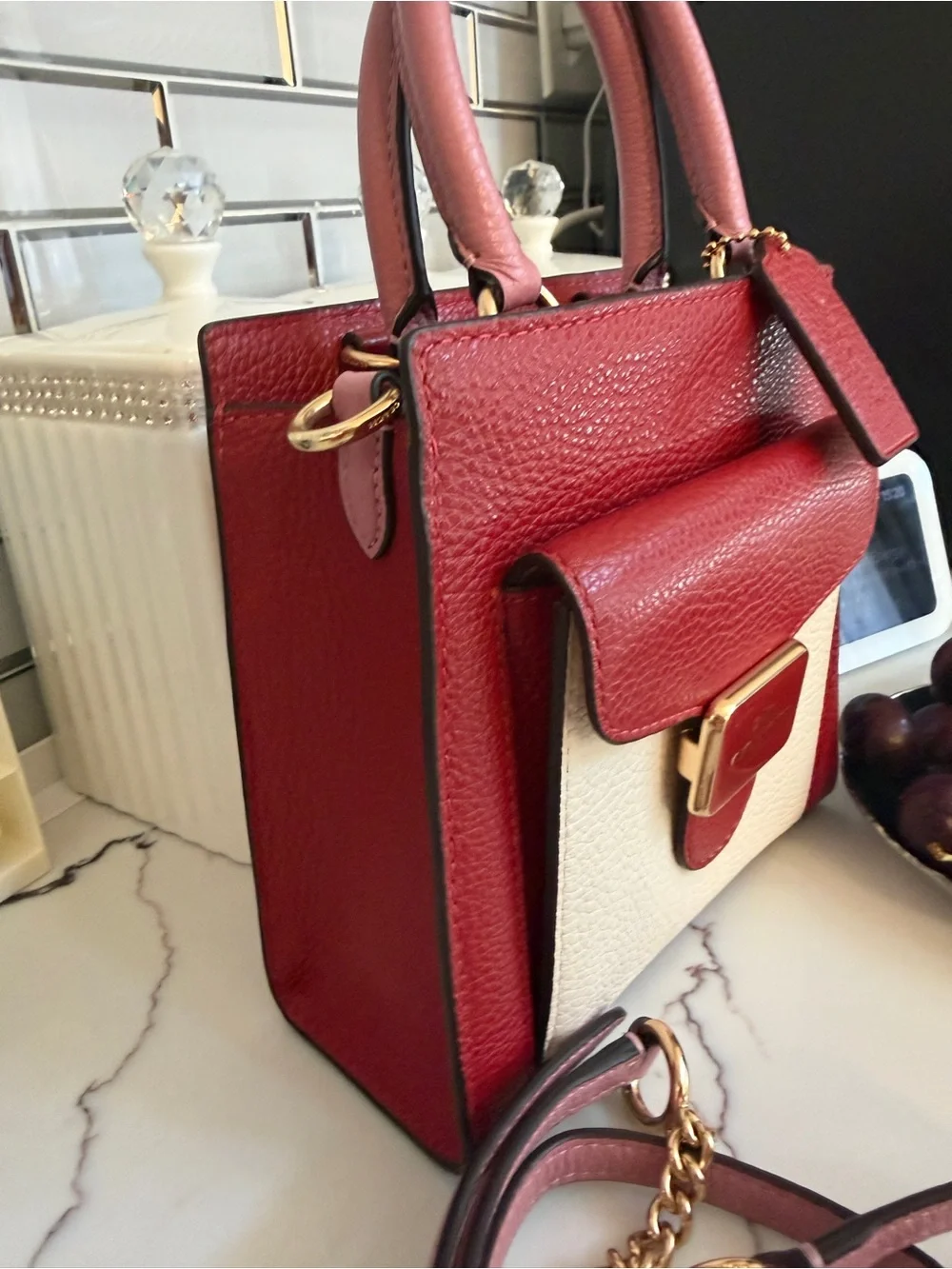 Beautiful Coach mini bag - Picture 15 of 16
